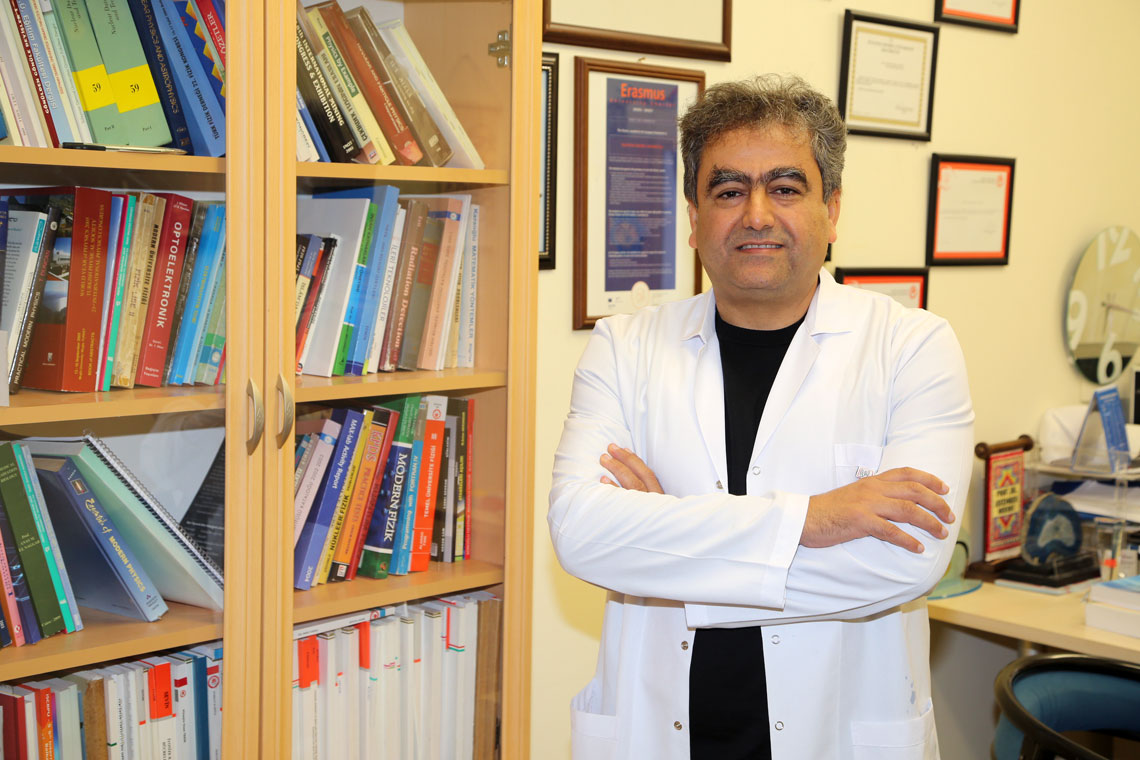 Prof.Dr. İskender AKKURT  H index'i ve atıf sayısına göre yayınlanan ilk 6000 akademisyen arasında 941. sırada yer aldı